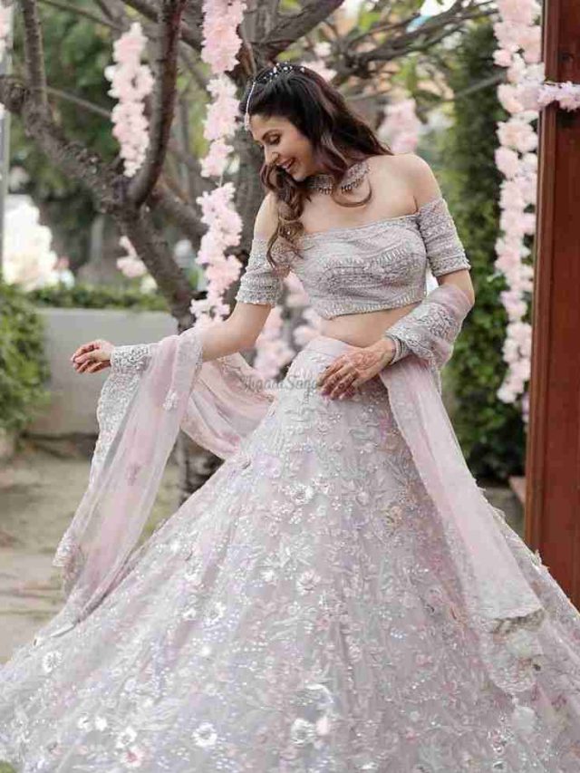 Open Hair Hairstyle with Lehenga